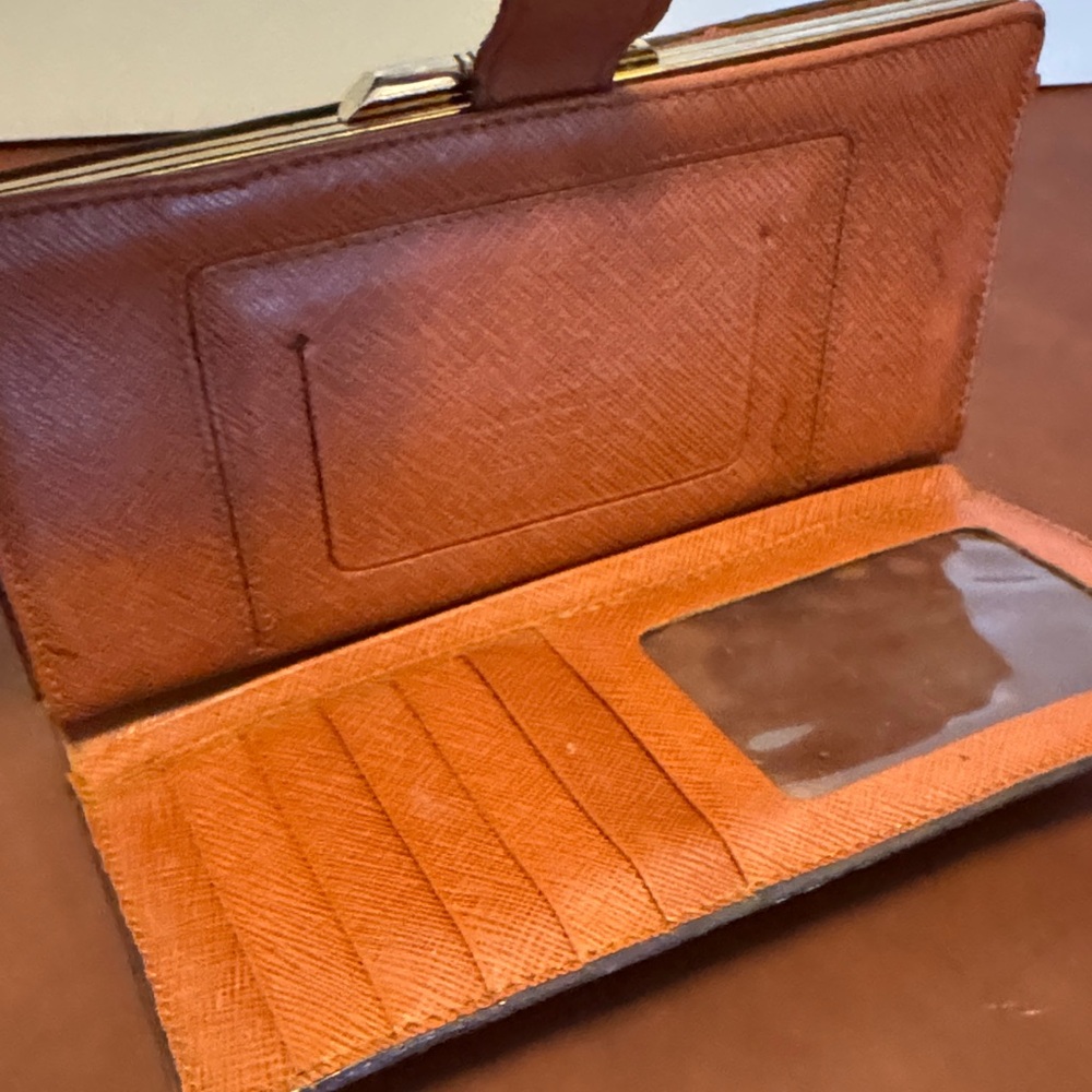 Louis Vuitton Classic Monogram Vintage Wallet - Picture 7 of 16